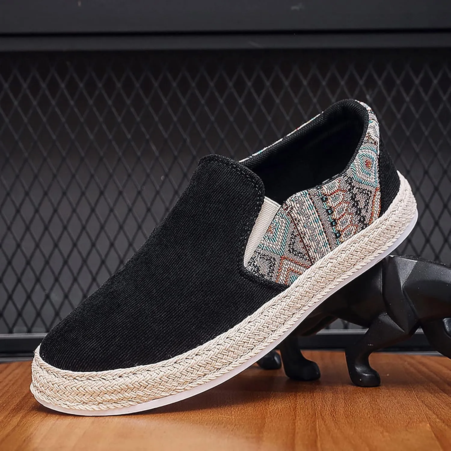 Casual Walking Shoes 2022 Men's New Spring and Fisherman's Shoes Canvas Thick Soled Slip On