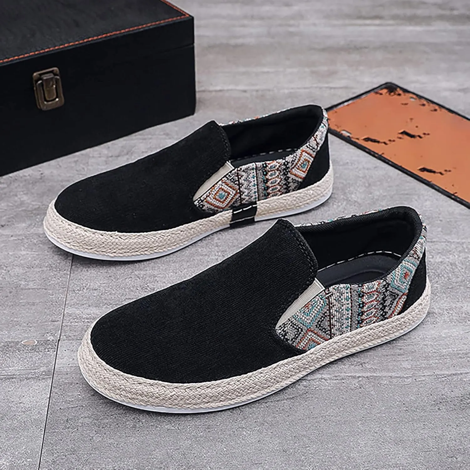 Casual Walking Shoes 2022 Men's New Spring and Fisherman's Shoes Canvas Thick Soled Slip On