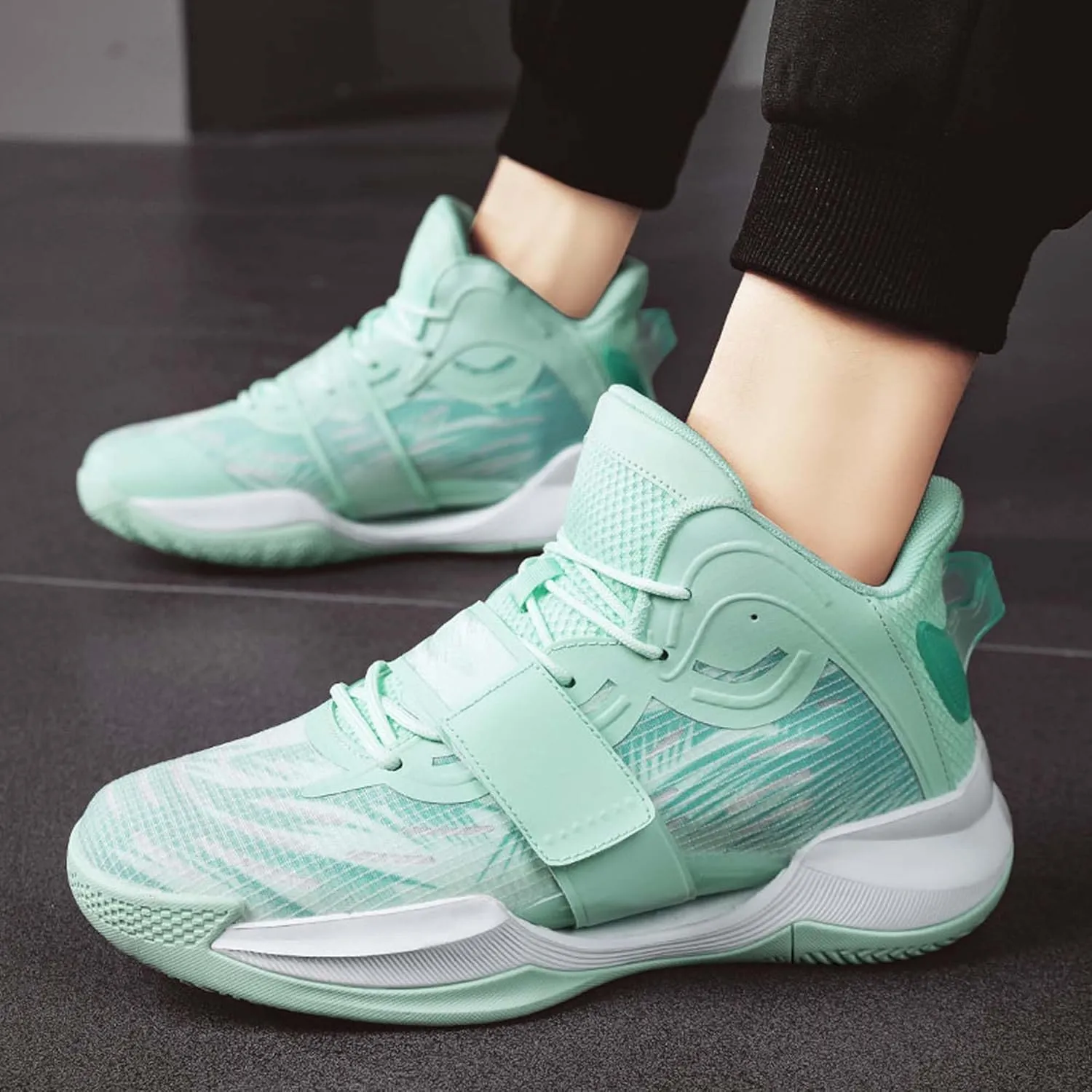 Men Women Fashion Basketball Shoes High Top Running Training Sneakers Breathable Rebound Fitness Tennis Outdoor Casual Walking Sneakers