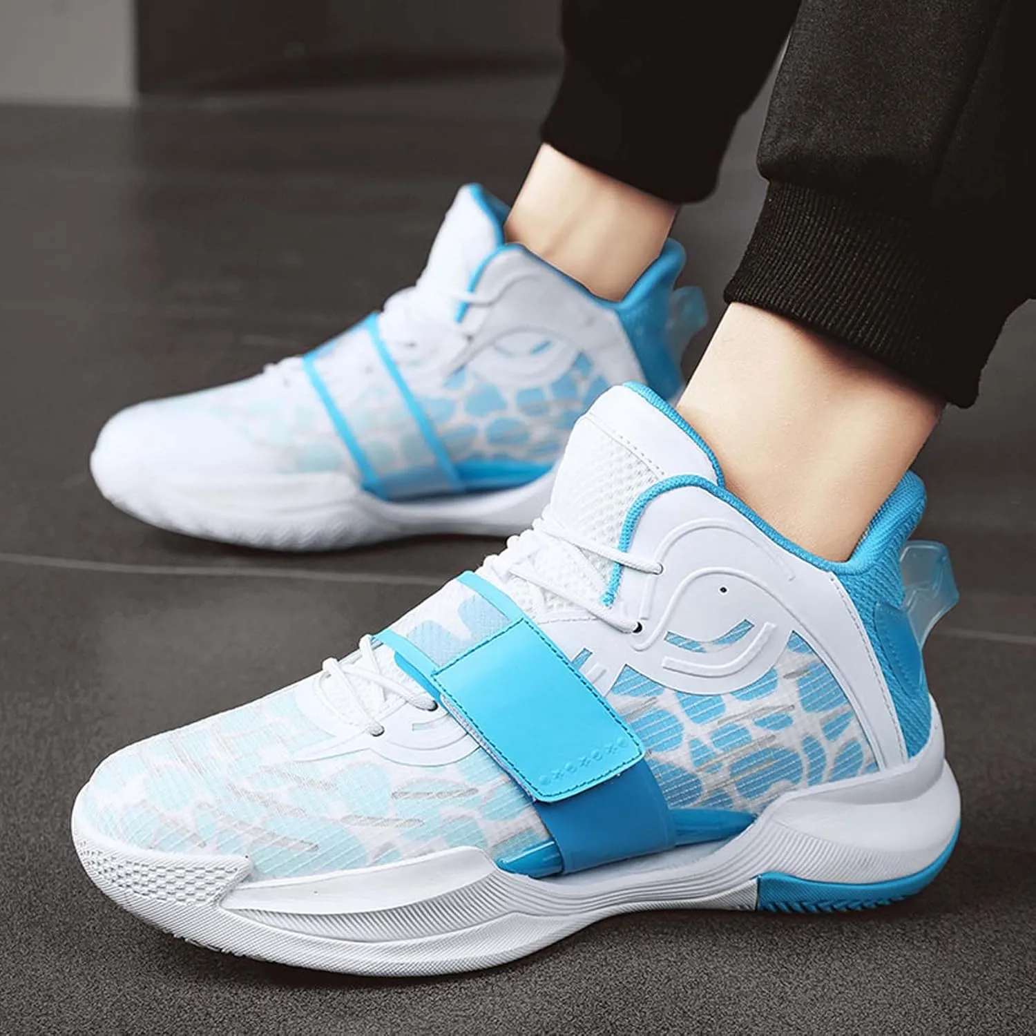 Men Women Fashion Basketball Shoes High Top Running Training Sneakers Breathable Rebound Fitness Tennis Outdoor Casual Walking Sneakers