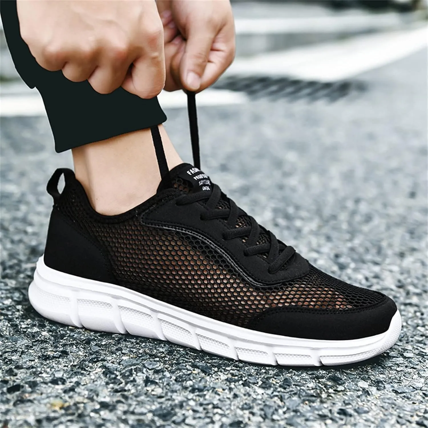 Men's Breathable Barefoot Shoes Breathable and Light Outdoor Comfy Walking Shoe Business Casual Versatile Shoes