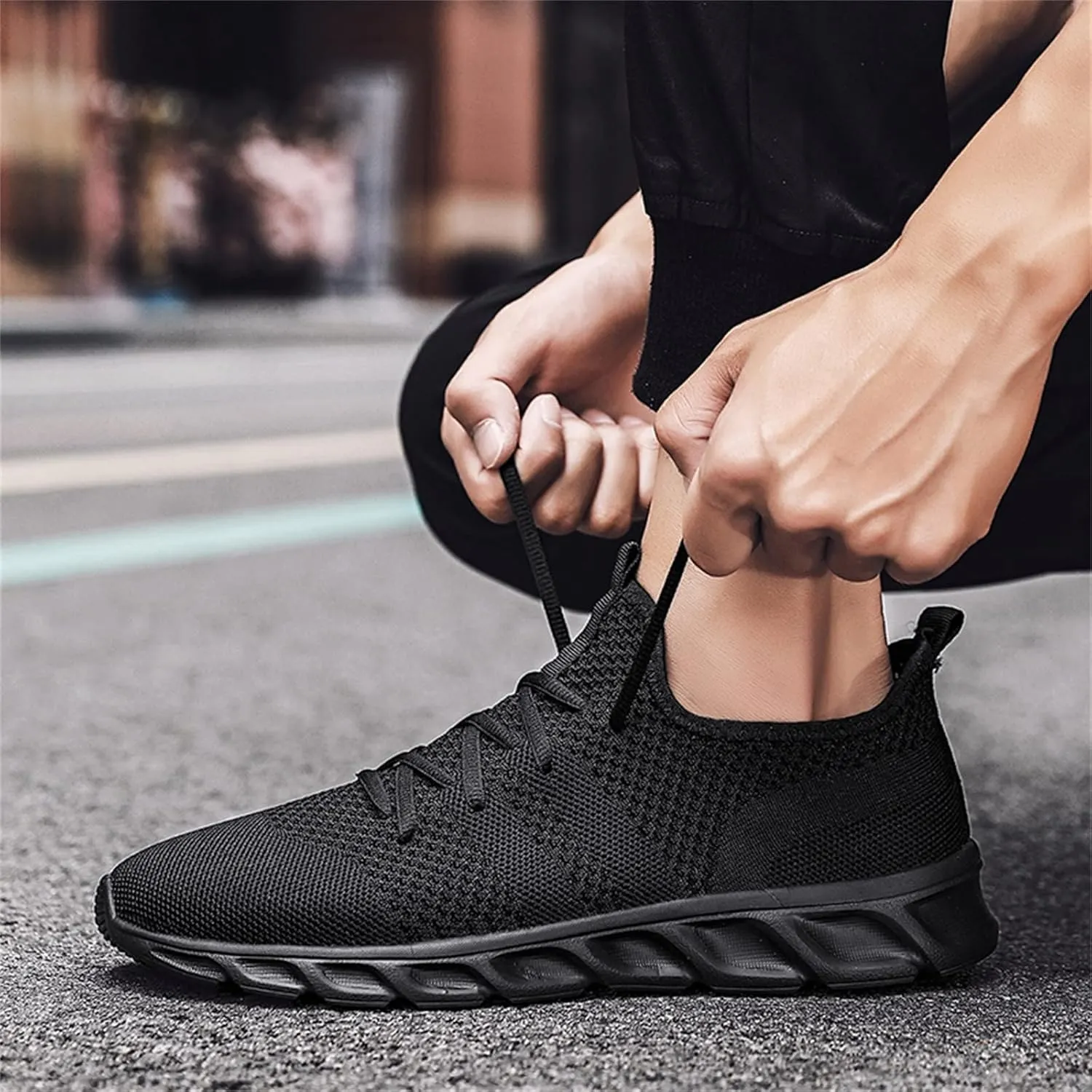 Men's Breathable Mesh Running Shoes Comfortable Breathable Lace Up Sneaker Fashion Lightweight Sneakers for Men