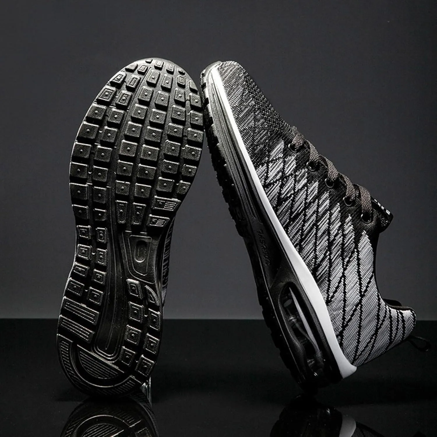 Men's Breathable Mesh Running Shoes Lace Up Lightweight Breathable Fashion Sneaker Sport Jogging Walking Shoes