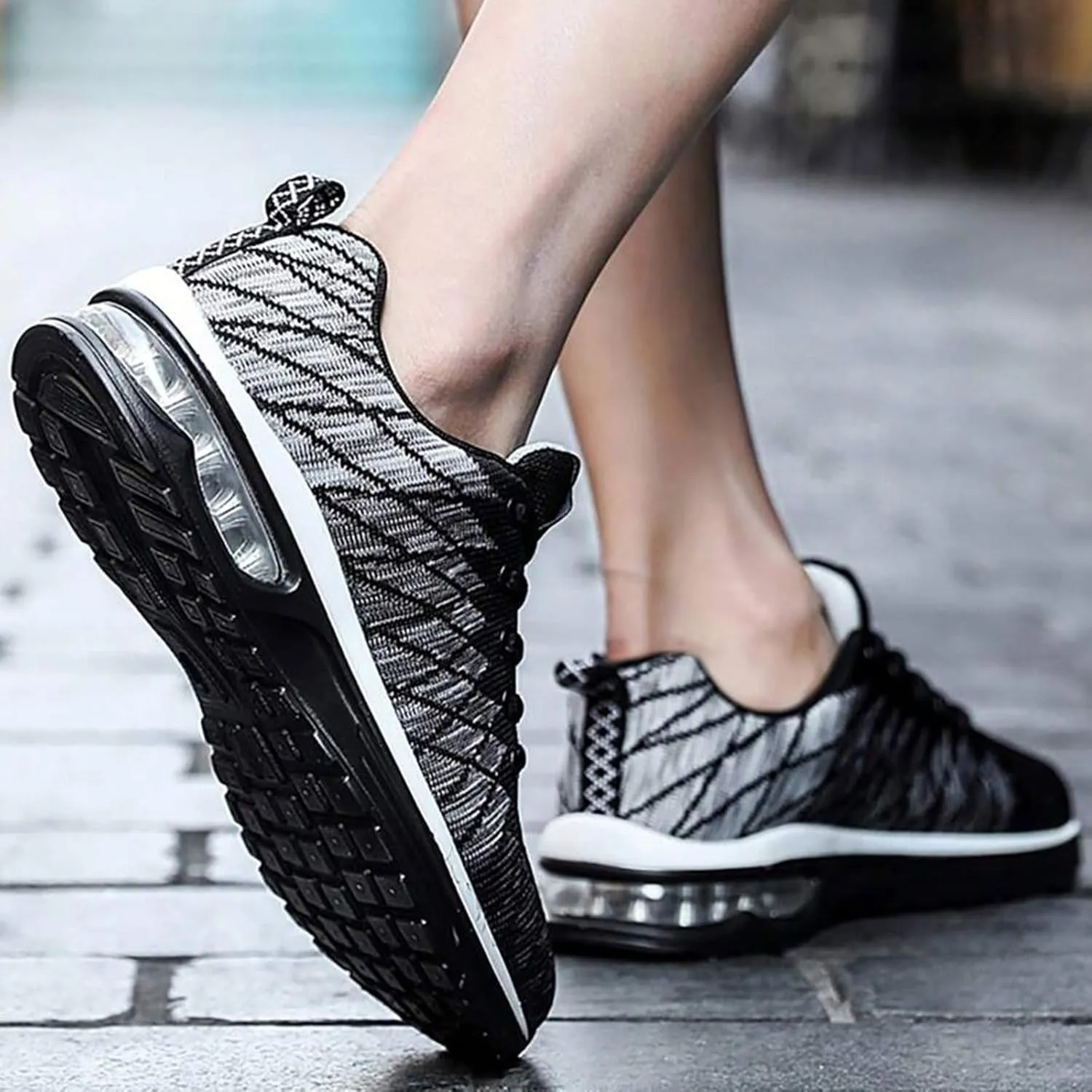 Men's Breathable Mesh Running Shoes Lace Up Lightweight Breathable Fashion Sneaker Sport Jogging Walking Shoes