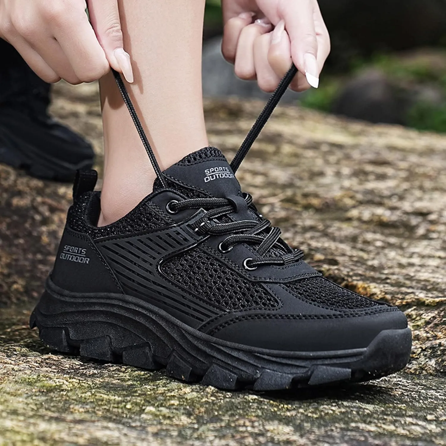 Men's Breathable Mesh Running Shoes Lightweight Breathable Slip On Running Shoe Men's Comfortable Canvas Shoes