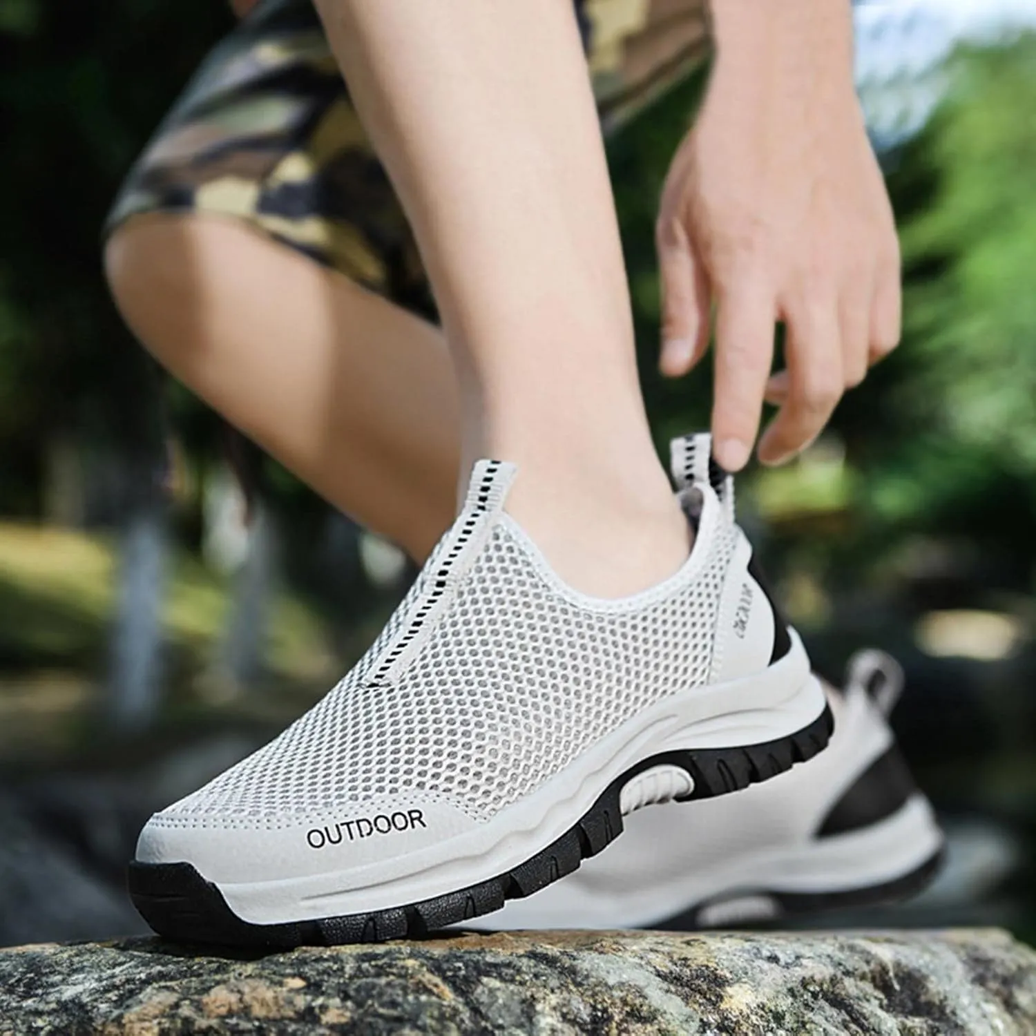 Men's Breathable Stretch Workout Shoes Breathable Casual Comfortable Walking Sneaker Non Slip Barefoot Sneaker