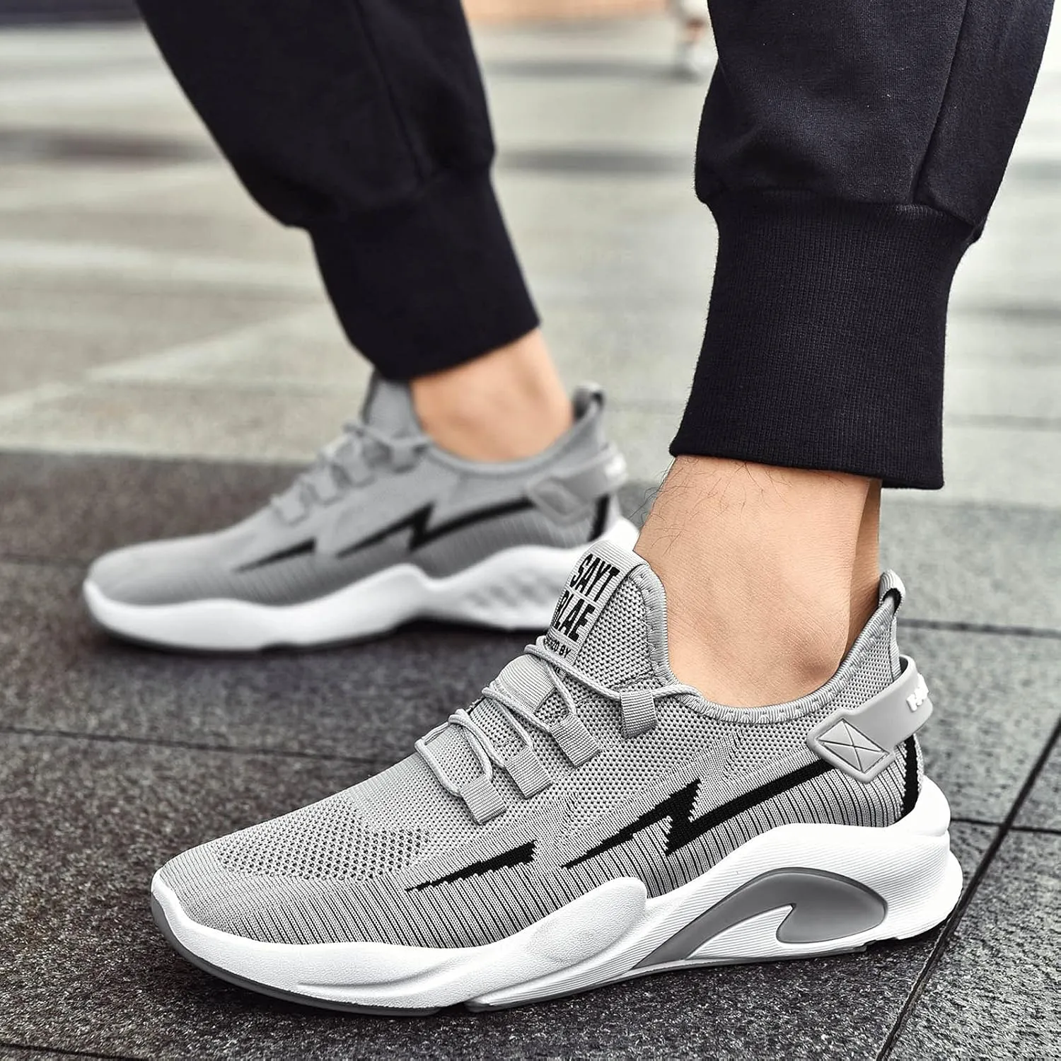 Men's Breathable Stretch Workout Shoes Comfortable Breathable Lace Up Sneaker Men's Sport Breathable Mesh Shoes