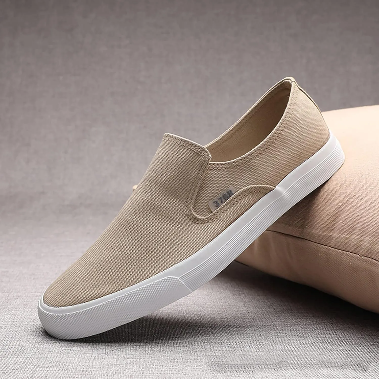 Men's Casual Canvas Skate Shoe Slip On Daily Walking Skate Shoes Breathable All Day Comfort Travel Sneakers Male School Students Shoe Couple Footwear Indoor Outdoor