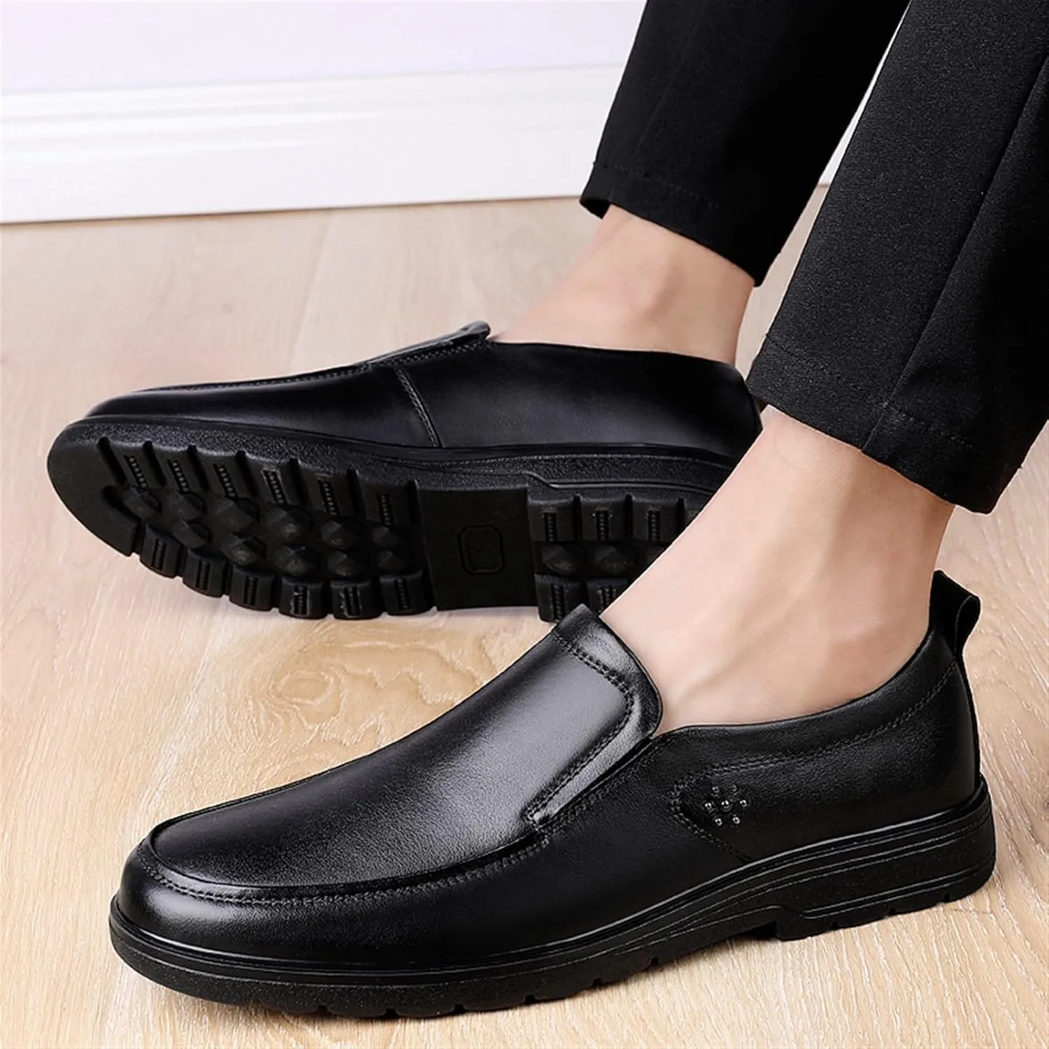 Men's Driving Loafers - Simple Leather Slip-Ons with Flexible Fit, Anti-Slip Sole, and Casual Comfort for Everyday Wear