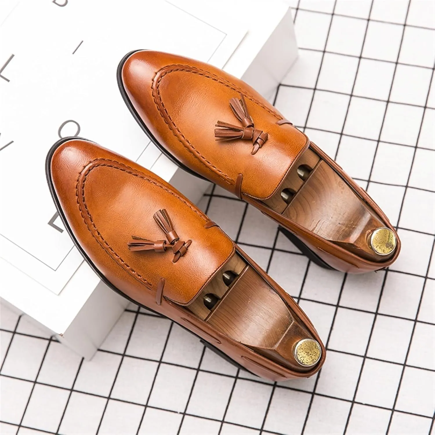 Men's Driving Moccasins - Breathable Tassel Loafers with Anti-Slip Sole, Flexible Fit, Lightweight Design for Walking and Casual Wear