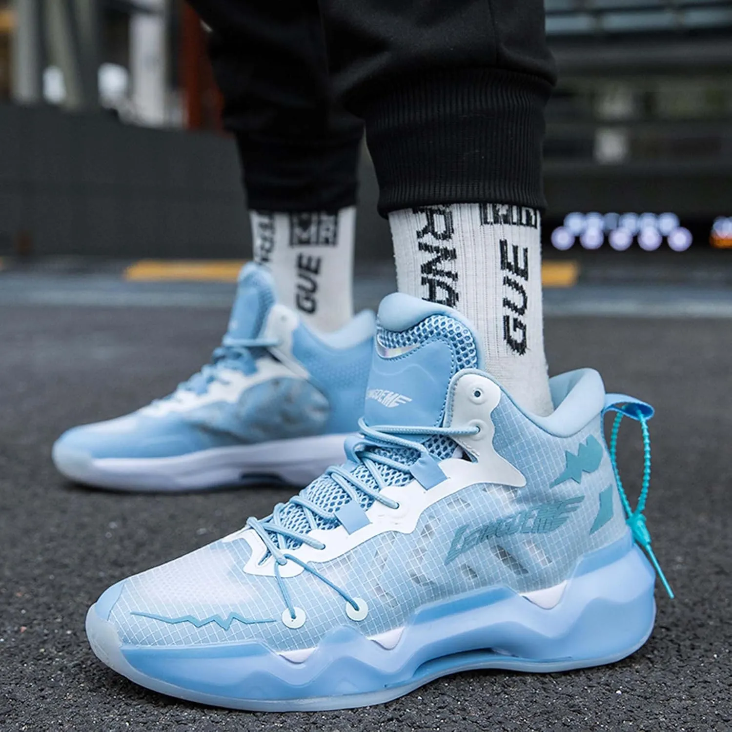 Men's Fashion Basketball Shoes Sneakers Women's High Top Breathable Tennis Running Shoes Comfortable Non-Slip Arch Support Team Training Shoes