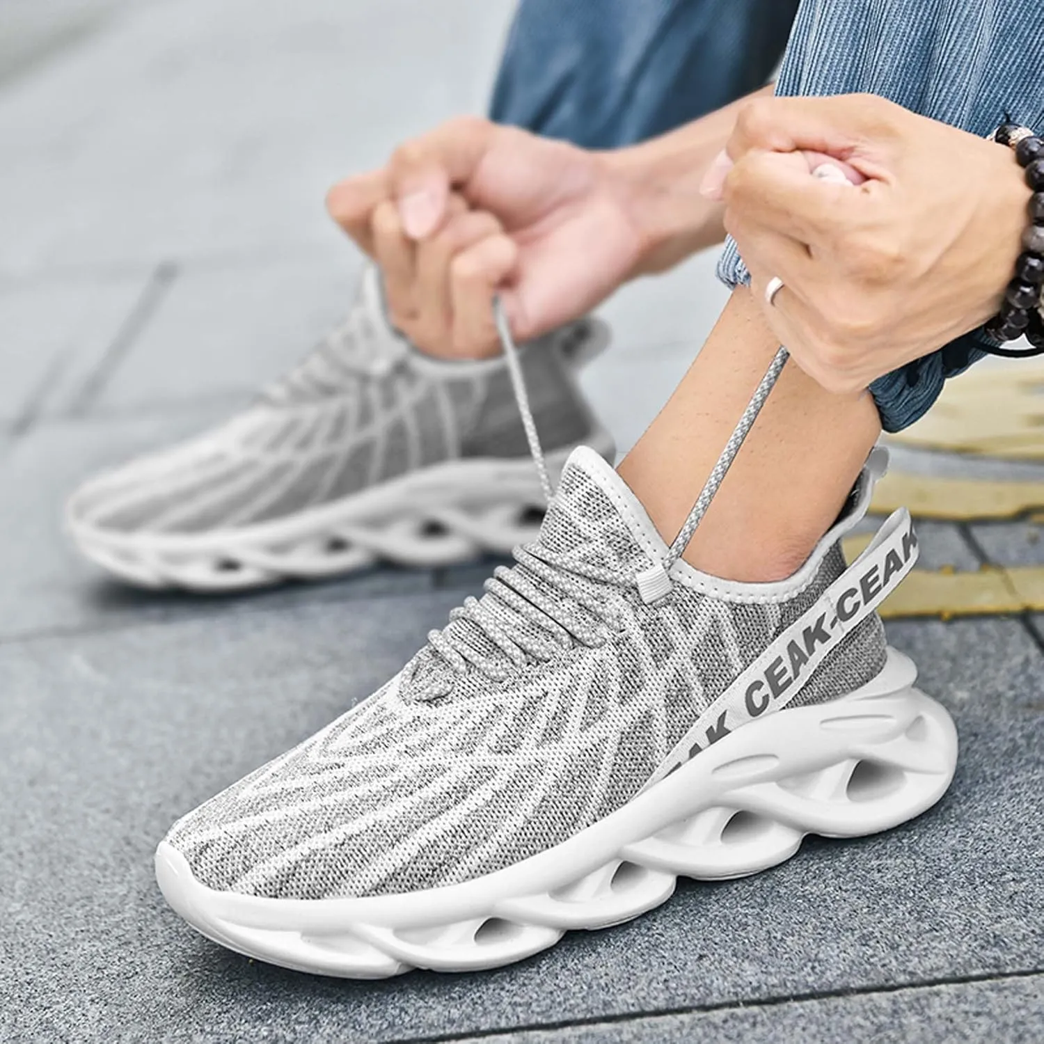Men's Sports Running Shoes - Breathable Mesh - Fashion Sneakers - Men's Plus Size Basketball Shoes Non-slip Cushioned Walking Shoes - Fitness Tennis Work Shoes