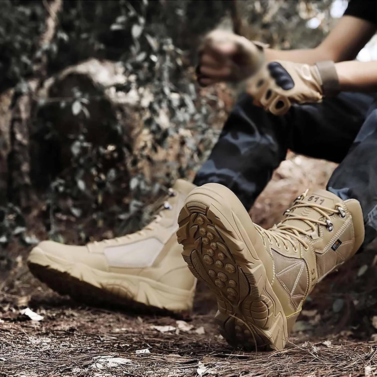Men's Tactical Boots, Men's Waterproof Hiking Boots with Sports Socks Durable Combat Boots Outdoor Lightweight Work Boots Men's Tactical Army Boots