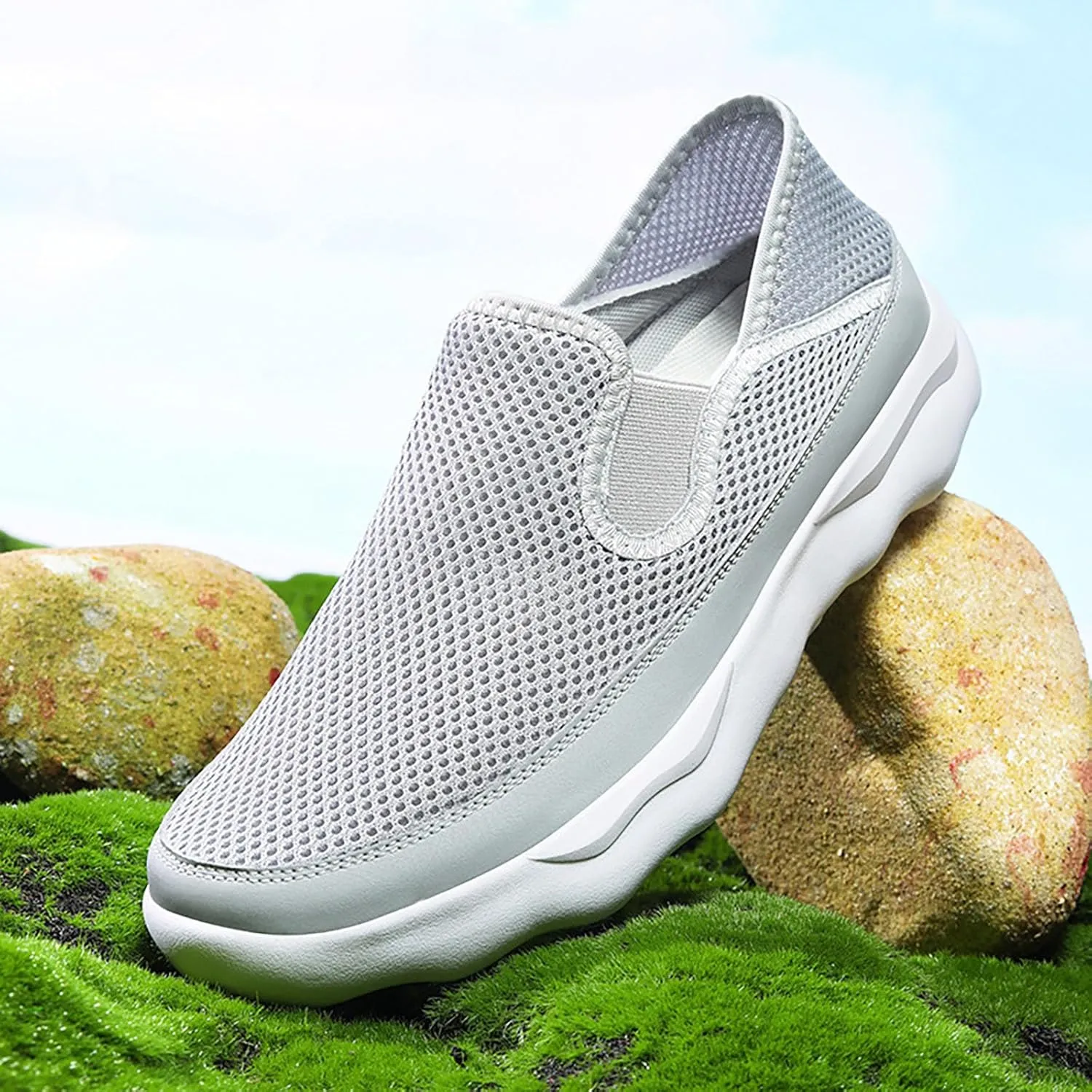 New Men's Hollow Breathable Mesh Casual Fashion Sport Shoe Mens Sneaker Slippers