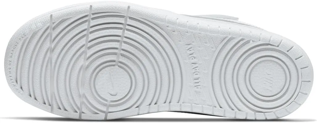 NIKE Boy's Low Top Sneakers, 28 EU