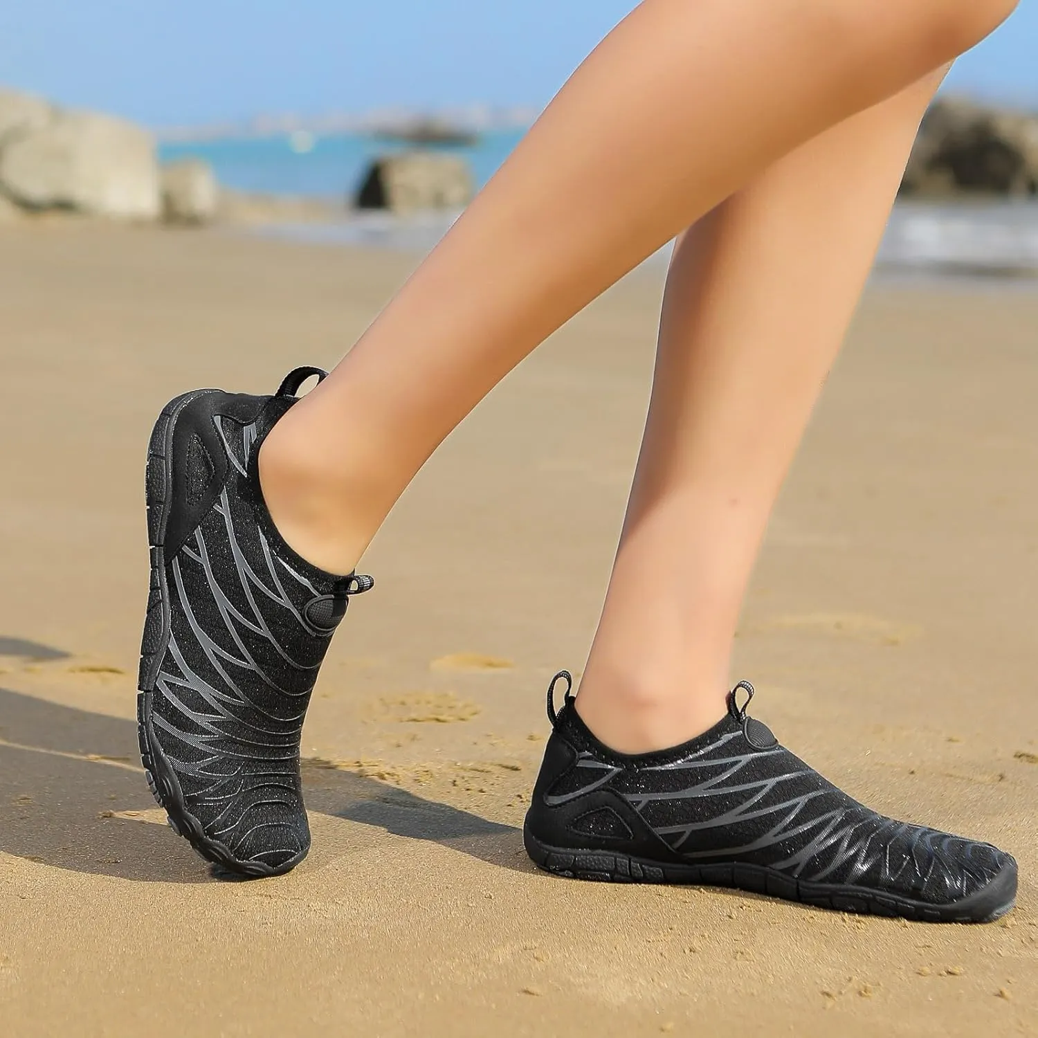 Quick-Dry Water Barefoot Shoes,Aqua Socks for Swim Beach Pool Surf Yoga for Women Men Lightweight Summer Couple Indoor Non Slip Sports Shoes Water Friendly Diving Wading Shoe for Men Women