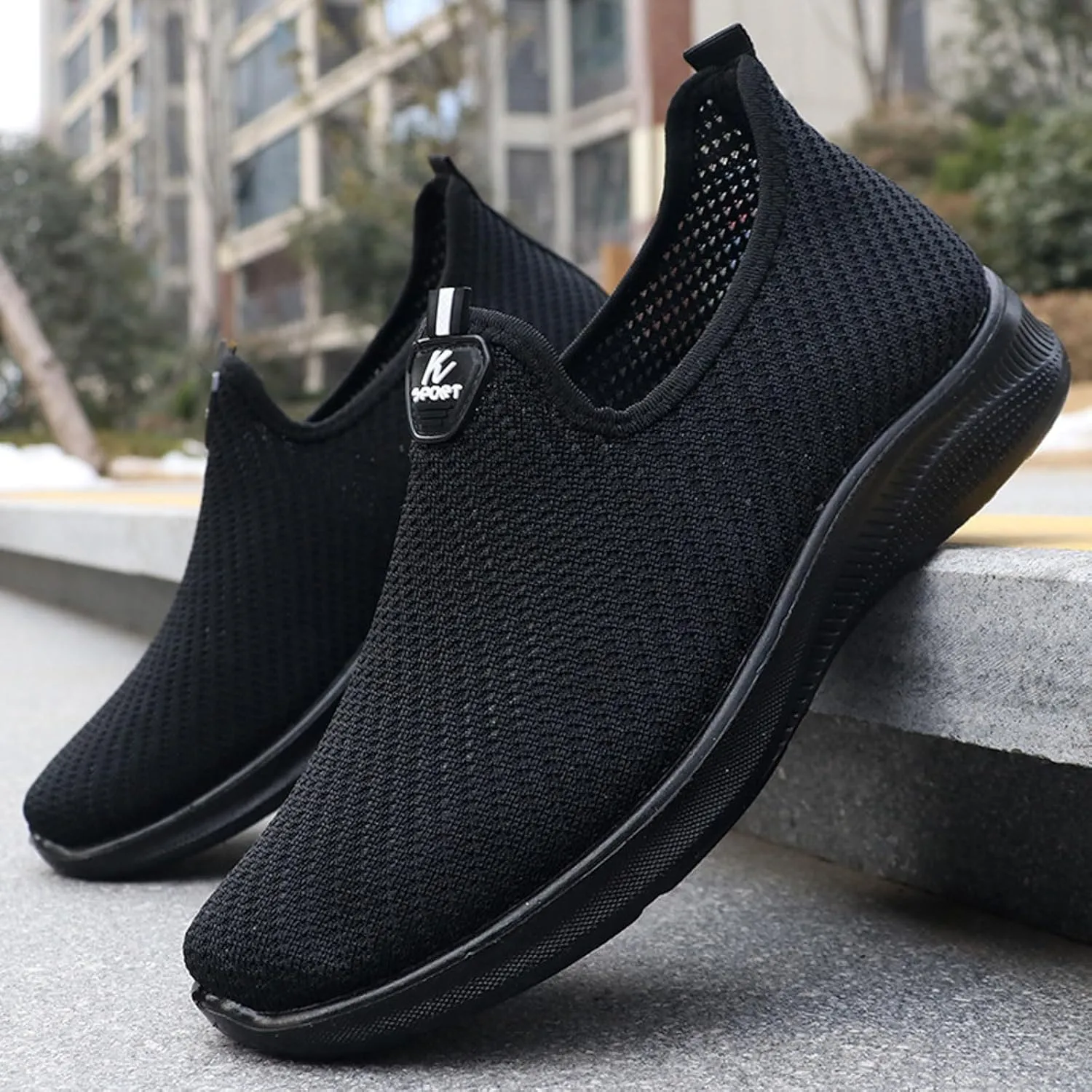 Sneakers Business Breathable Men Sports Shoes Fashionable New Pattern Simple and Pure Color Mesh Breathable and