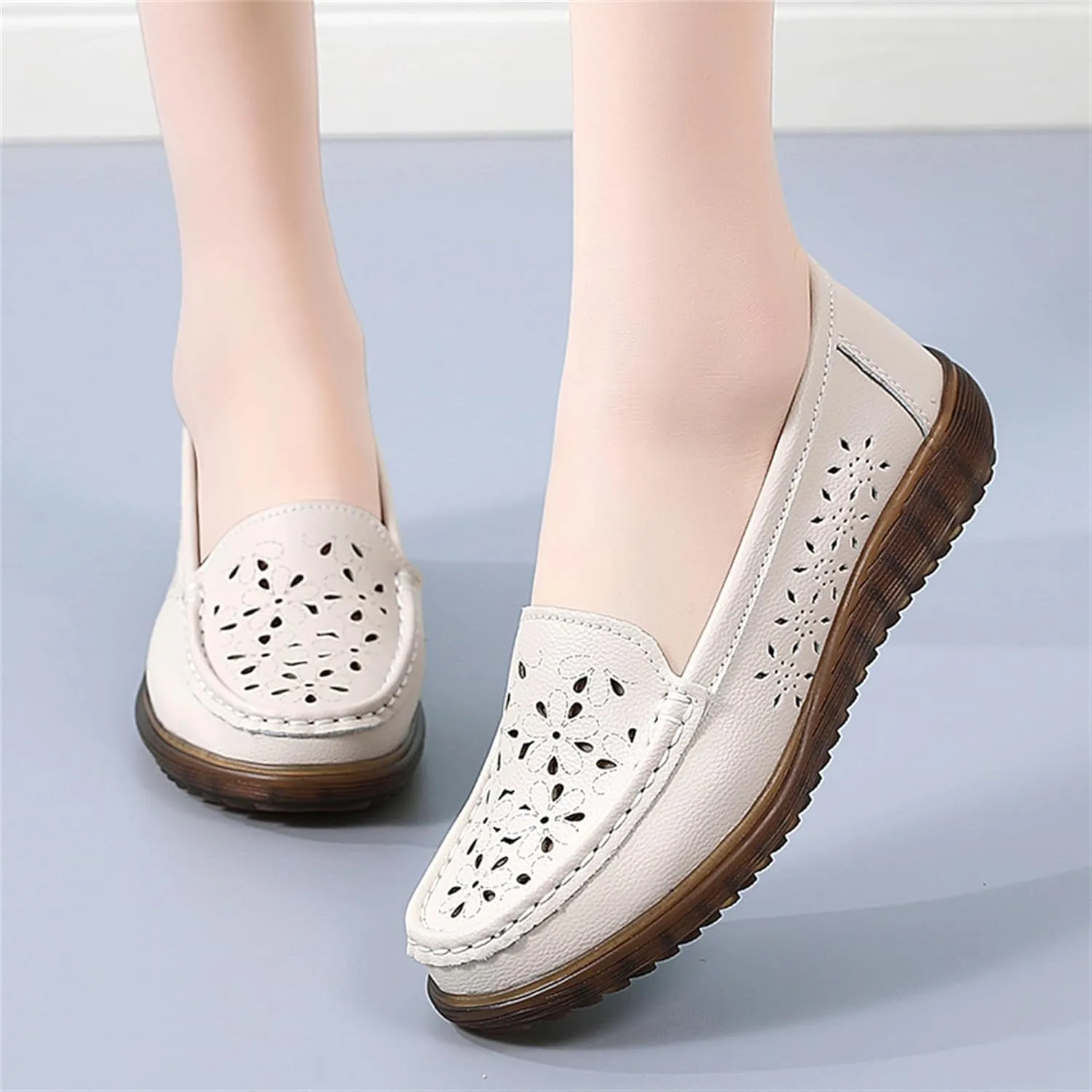 Veroders Classic Flats Loafer Shoes for Women Breathable Lightweight Flexible Leather Loafers