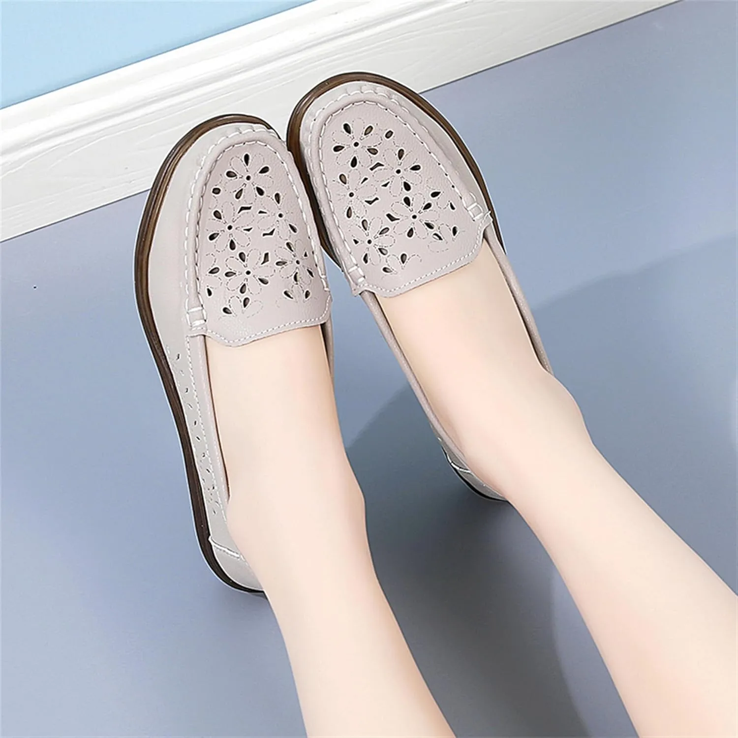 Veroders Classic Flats Loafer Shoes for Women Breathable Lightweight Flexible Leather Loafers