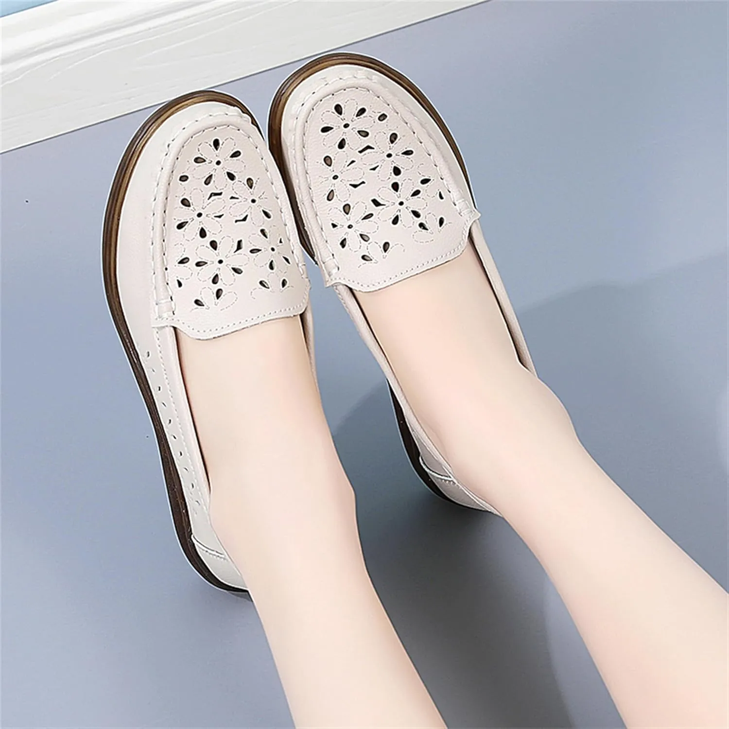 Veroders Classic Flats Loafer Shoes for Women Breathable Lightweight Flexible Leather Loafers