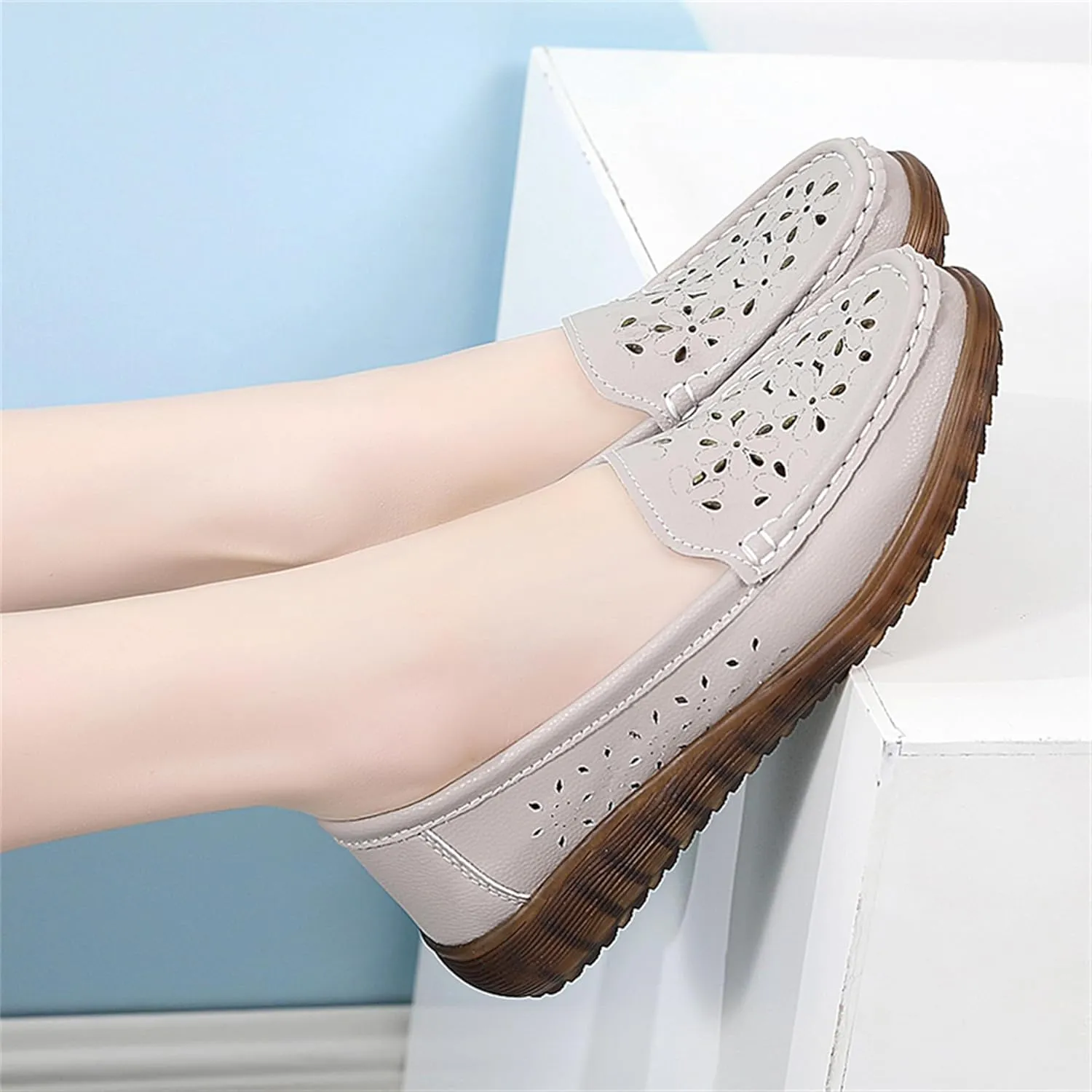 Veroders Classic Flats Loafer Shoes for Women Breathable Lightweight Flexible Leather Loafers
