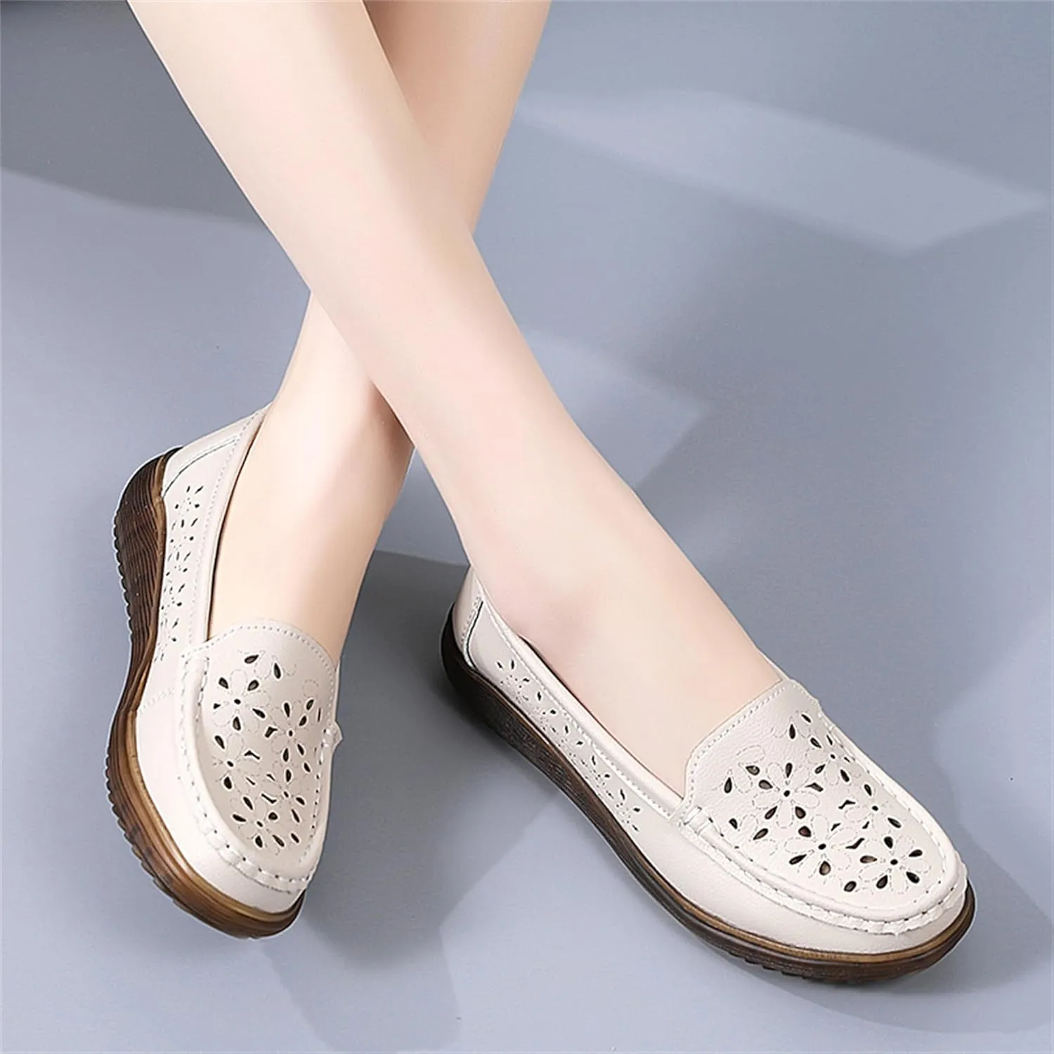 Veroders Classic Flats Loafer Shoes for Women Breathable Lightweight Flexible Leather Loafers