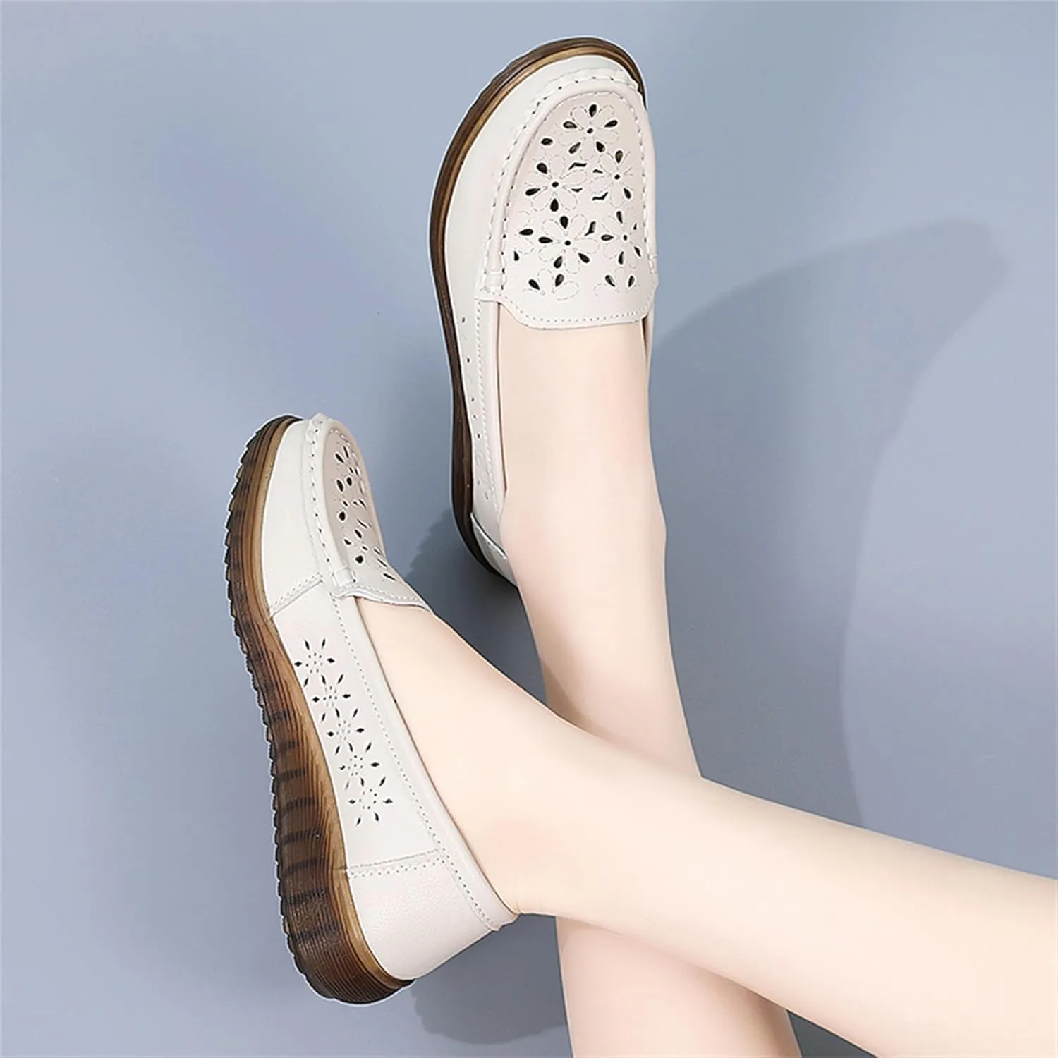 Veroders Classic Flats Loafer Shoes for Women Breathable Lightweight Flexible Leather Loafers