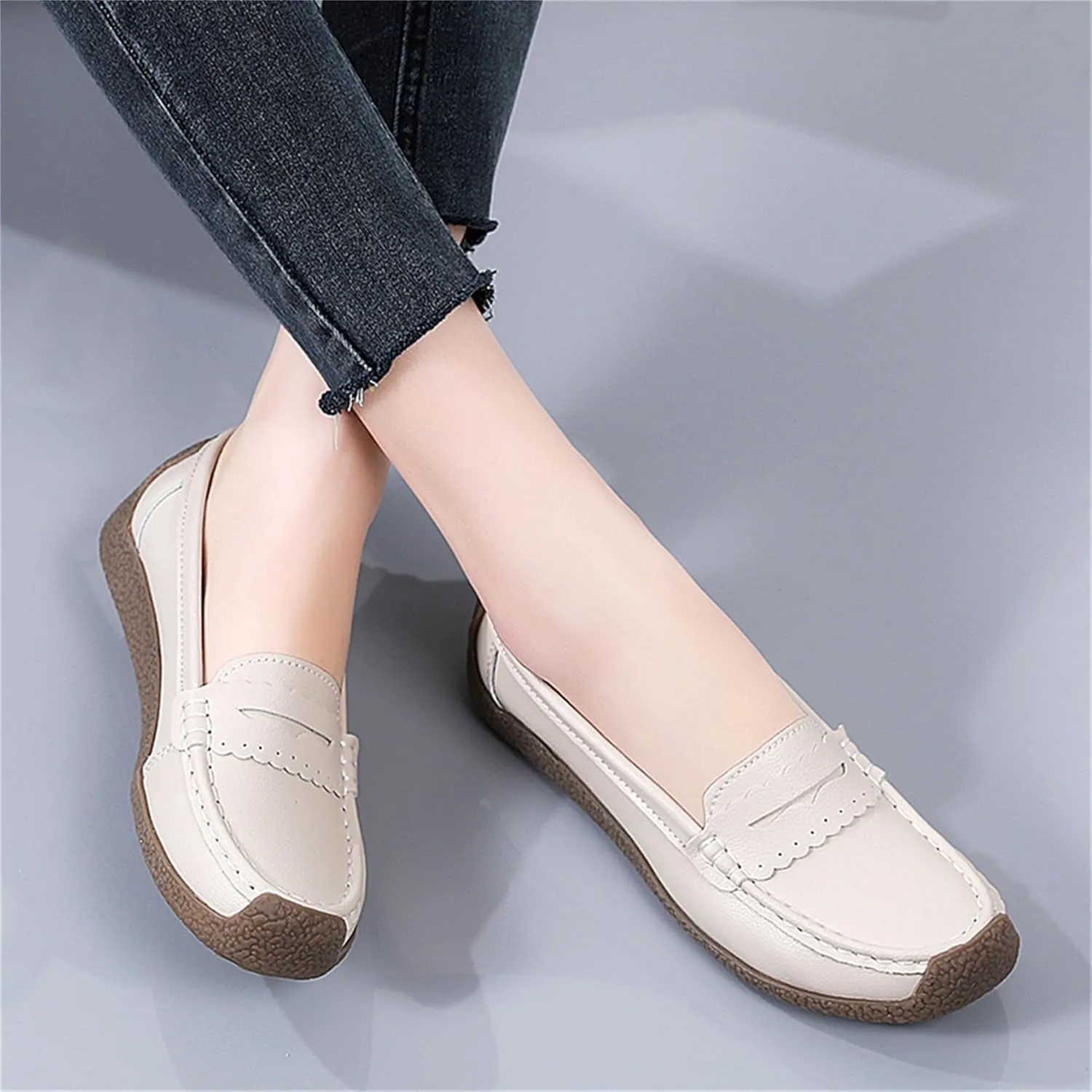 Veroders Classic Flats Loafer Shoes for Women Breathable Lightweight Flexible Leather Loafers