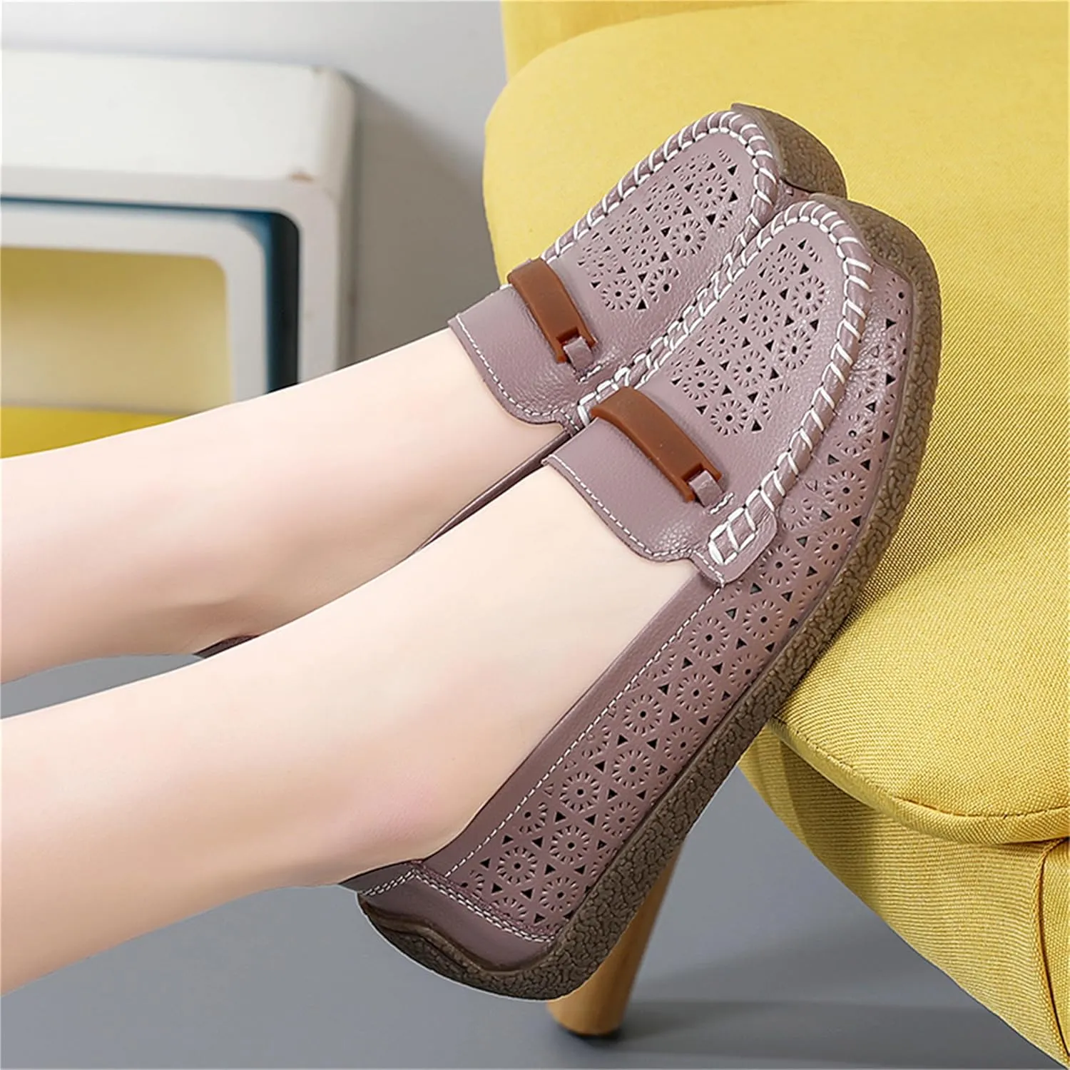 Veroders Leather Loafers Classic Flats Loafer Shoes for Women Breathable Lightweight Flexible School Casual