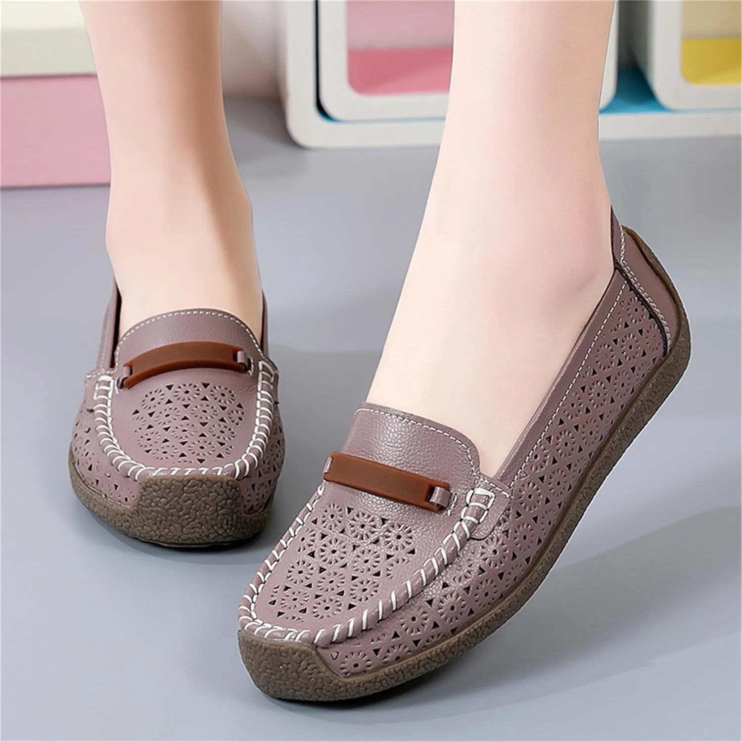 Veroders Leather Loafers Classic Flats Loafer Shoes for Women Breathable Lightweight Flexible School Casual