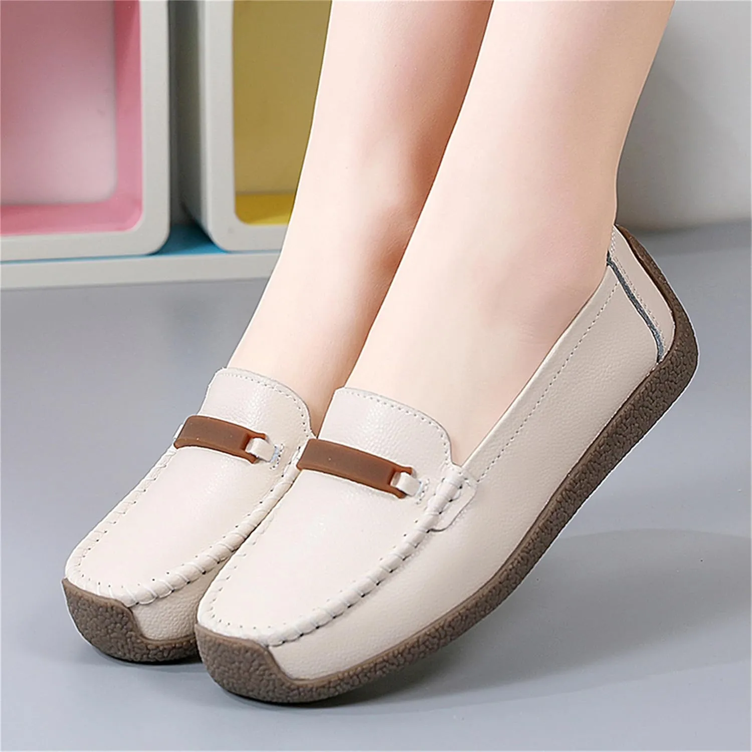 Veroders Leather Loafers Classic Flats Loafer Shoes for Women Breathable Lightweight Flexible School Casual