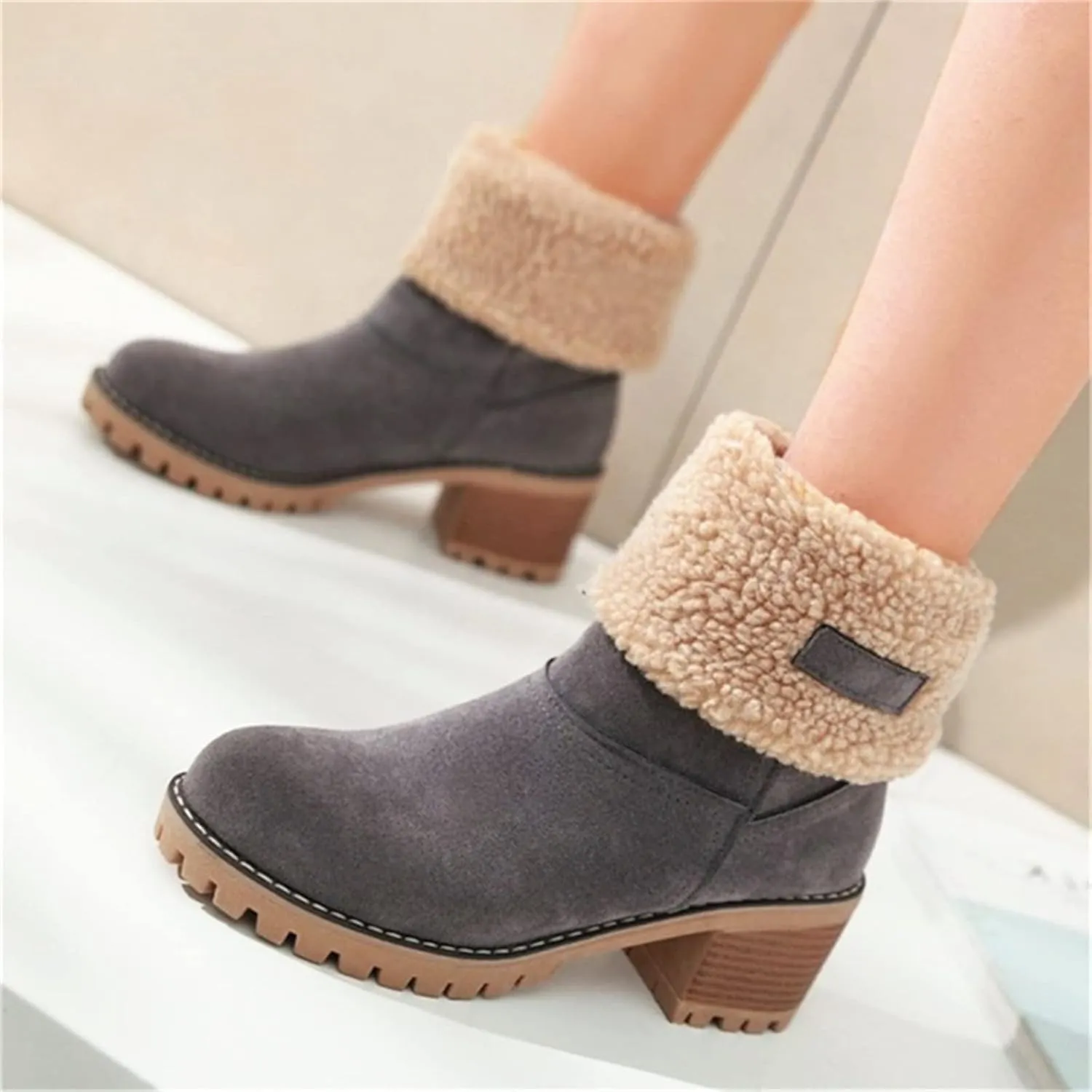 Winter Boots For Women 2024 Mid Calf Fashion Snow Boots Fur Lined Warm Comfortable Slip On Short Ankle Booties