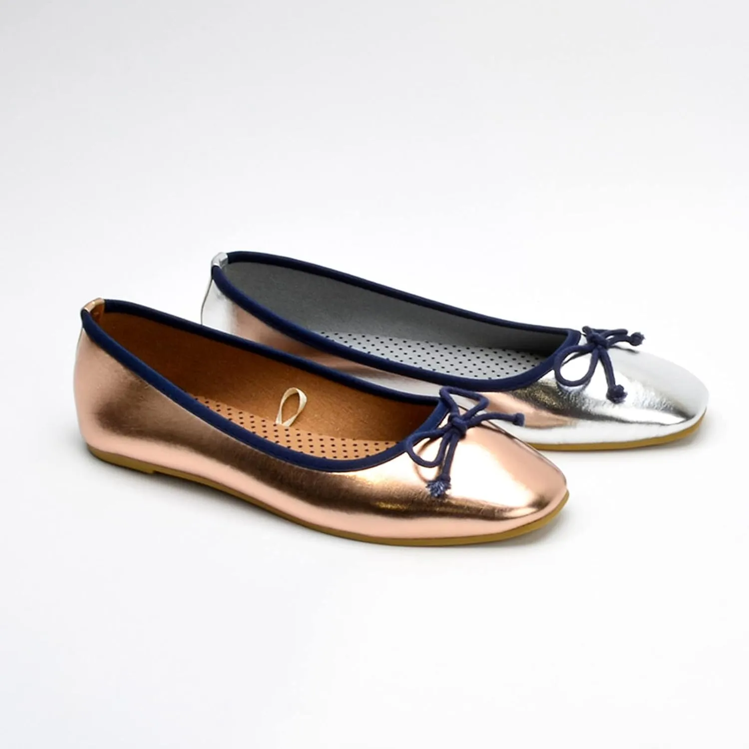 Womens Slip-On Loafers Lightweight & Breathable Slip on Women's Comfort Penny Loafers with Arch Support