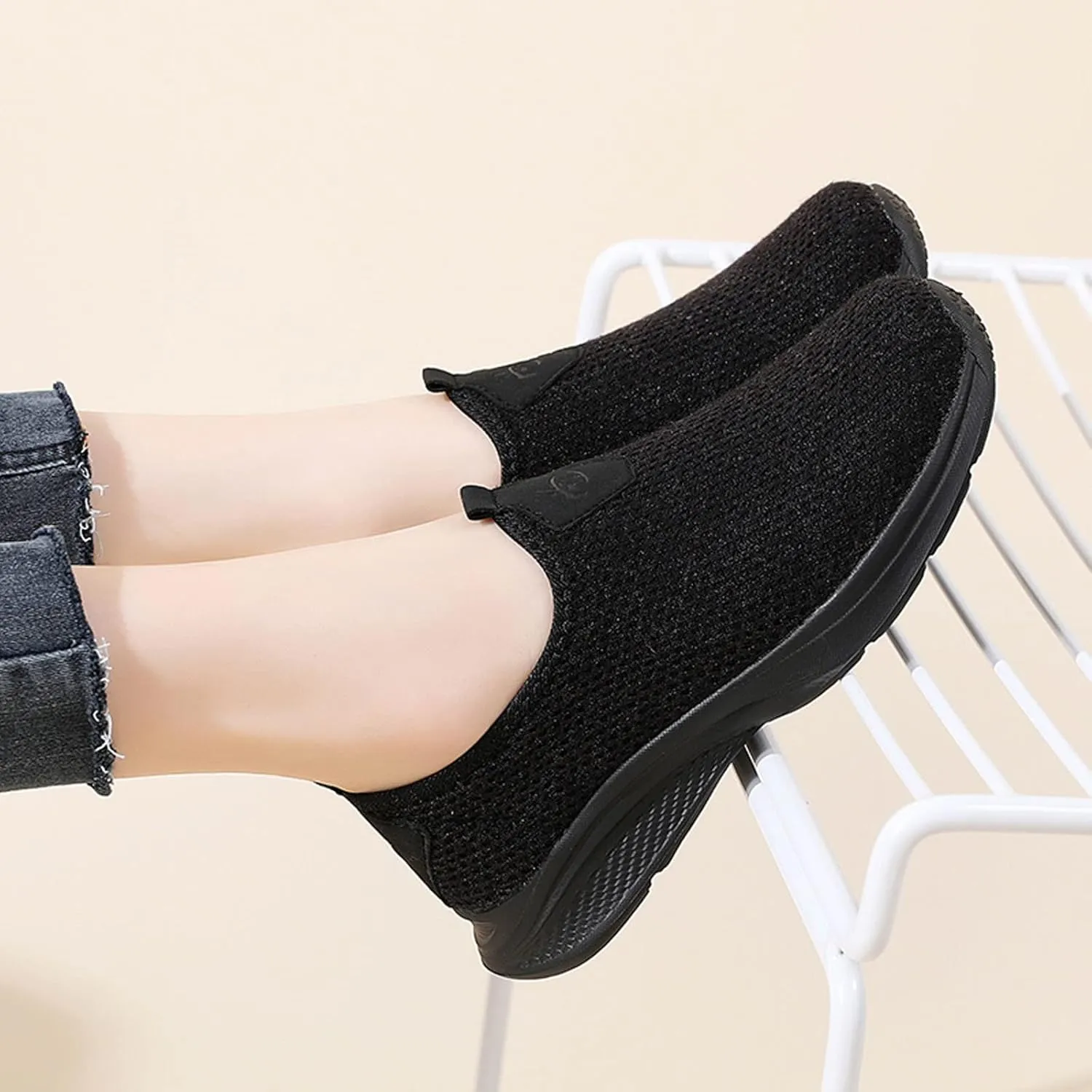 Women's Slip-on Shoes Wide Width Sneakers Hands Free Mens Running Shoes Slip On Slip On Shoes Casual White Platform Sneakers Slip On Tennis Shoe Loafers Casual Slip On