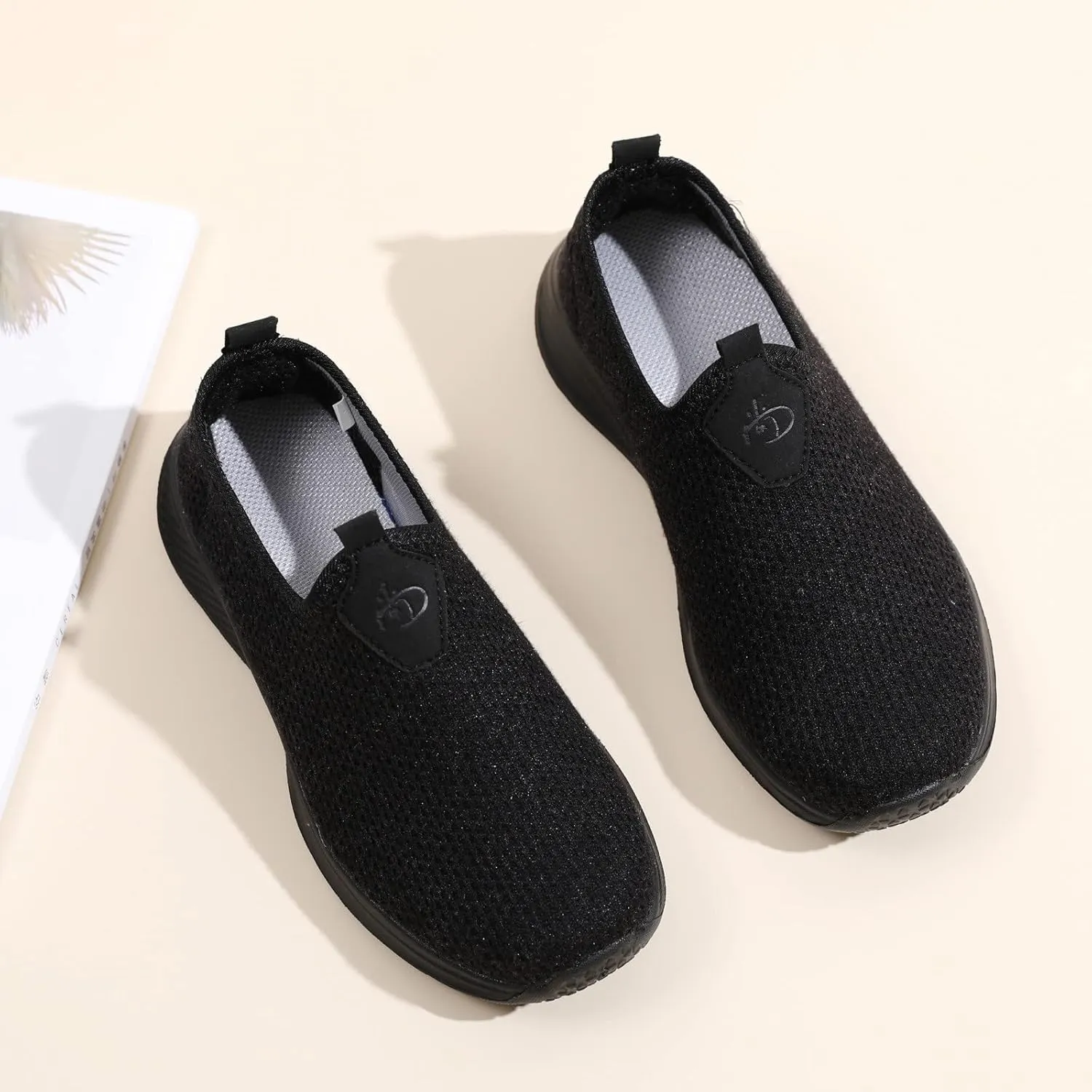 Women's Slip-on Shoes Wide Width Sneakers Hands Free Mens Running Shoes Slip On Slip On Shoes Casual White Platform Sneakers Slip On Tennis Shoe Loafers Casual Slip On