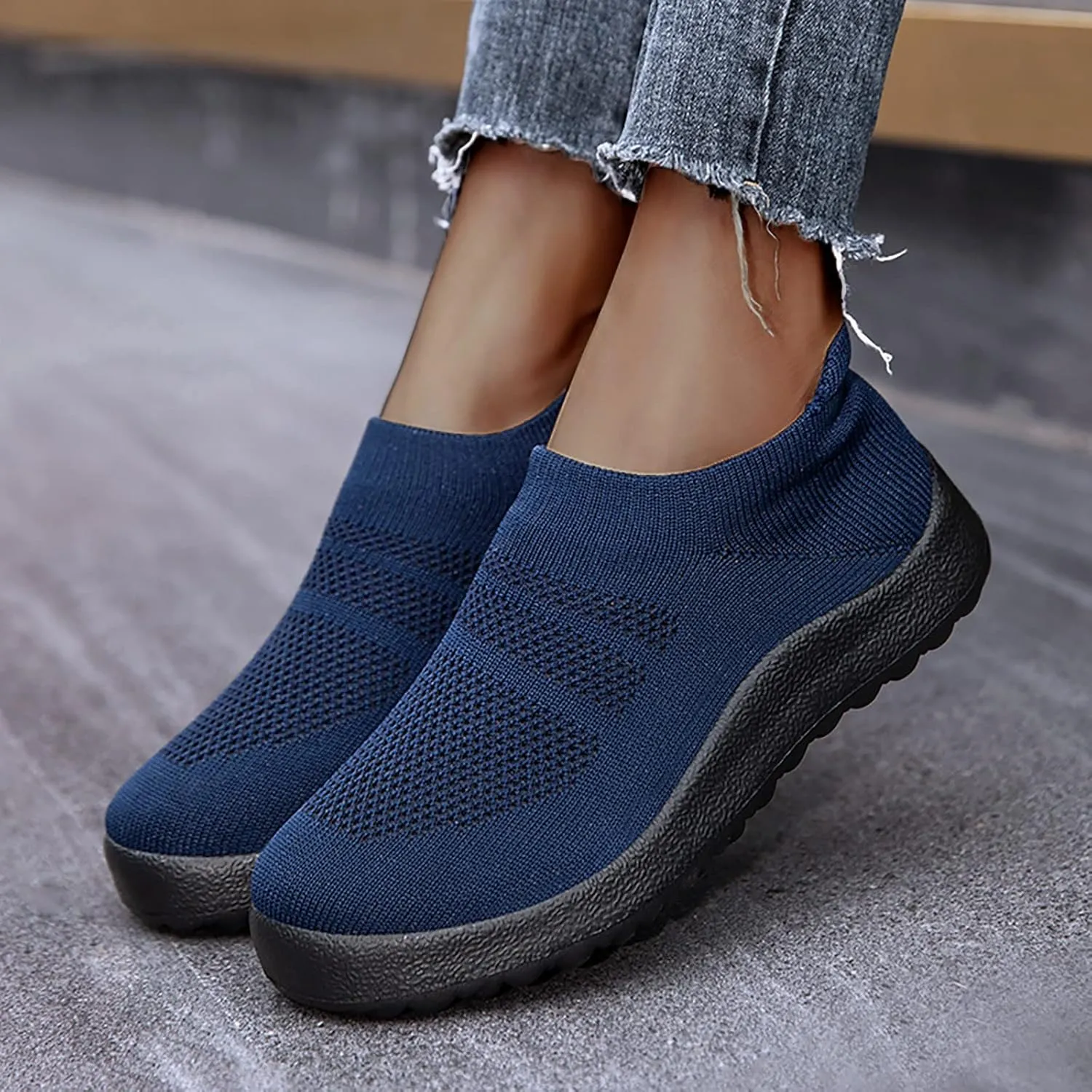 Women's Slip on Walking Shoes Tennis Lightweight Gym Walking Shoes Women Lightweight Slip On Shoes Casual Brown Sneakers Platform Tennis Shoe Cross Trainer Shoe